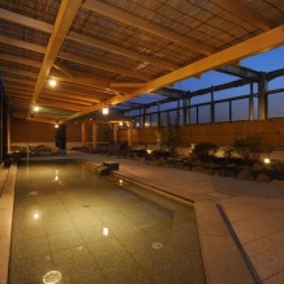 141212東京・湯河原温泉 万葉の湯_露天風呂 / / / / / / / / / / / / / 141212東京・湯河原温泉 万葉の湯_露天風呂 / / / / / / / / / / / / /